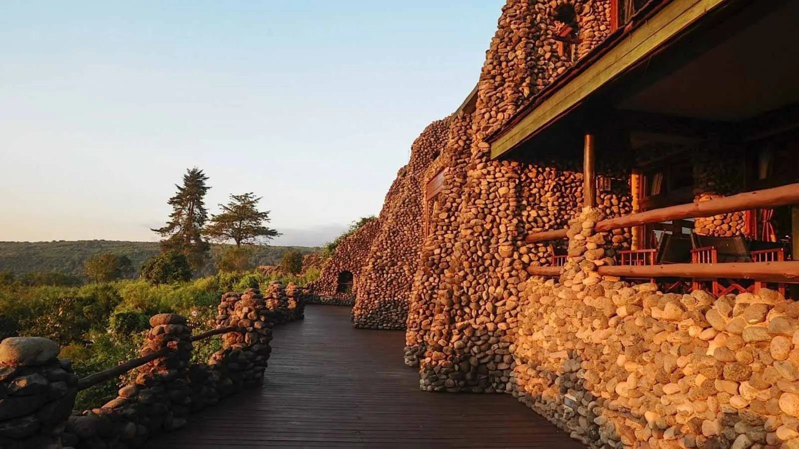 Serena Safari Lodge2.jpeg